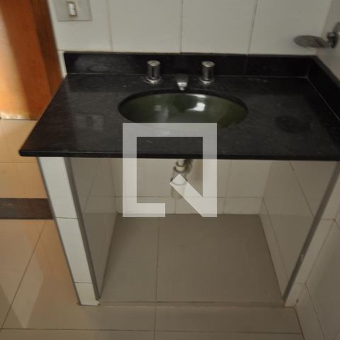 Casa à venda com 360m², 4 quartos e sem vagaLavabo