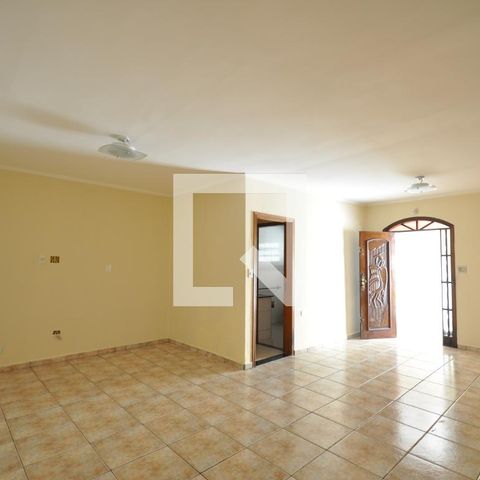 Casa à venda com 360m², 4 quartos e sem vagaSala