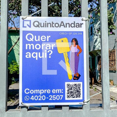 Casa à venda com 70m², 4 quartos e 1 vagaPlaquinha