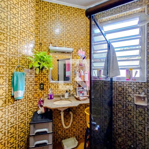 Casa à venda com 70m², 4 quartos e 1 vagaBanheiro