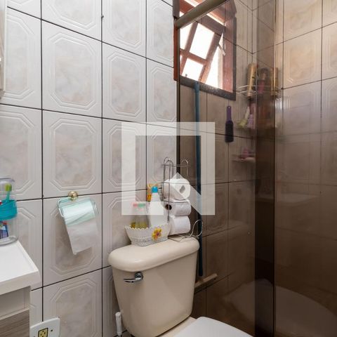 Casa à venda com 203m², 3 quartos e 2 vagasBanheiro da Suíte 1