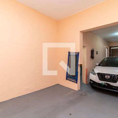 Casa à venda com 203m², 3 quartos e 2 vagasGaragem
