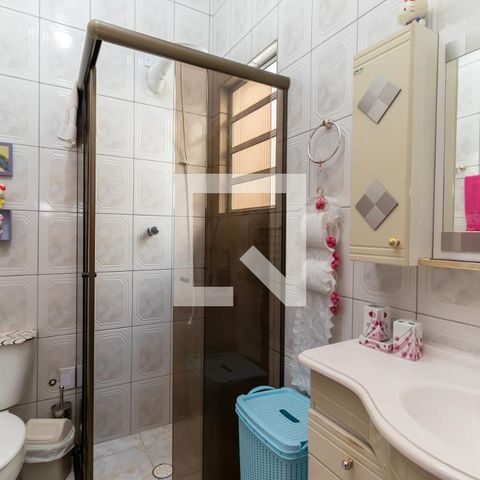 Casa à venda com 203m², 3 quartos e 2 vagasBanheiro da Suíte 2