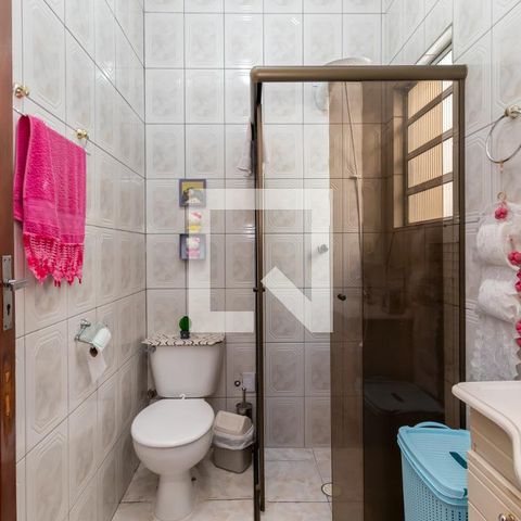 Casa à venda com 203m², 3 quartos e 2 vagasBanheiro da Suíte 2