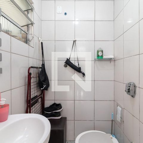 Casa à venda com 203m², 3 quartos e 2 vagasBanheiro de serviço