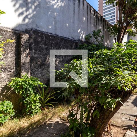 Casa à venda com 203m², 3 quartos e 2 vagasQuintal