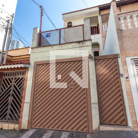 Casa à venda com 203m², 3 quartos e 2 vagasFachada