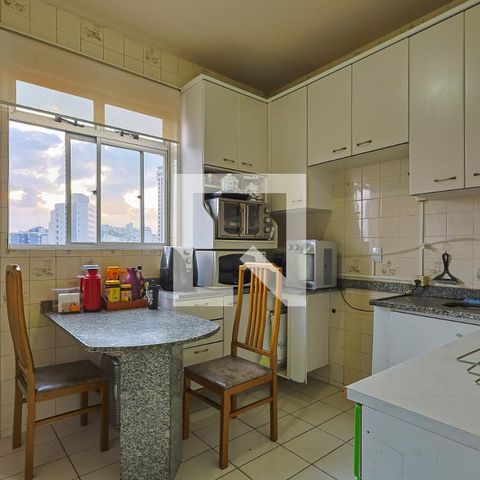 Apartamento à venda com 85m², 3 quartos e 2 vagas Apartamento à venda com 85m², 3 quartos e 2 vagasCozinha