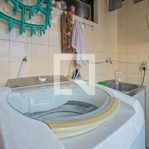 Apartamento à venda com 85m², 3 quartos e 2 vagas Apartamento à venda com 85m², 3 quartos e 2 vagasÁrea de serviço