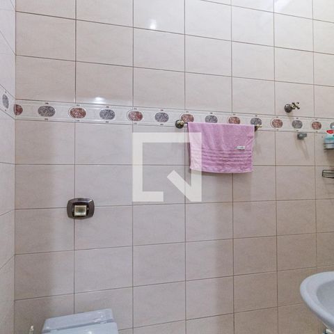 Casa à venda com 210m², 4 quartos e 1 vagaBanheiro 