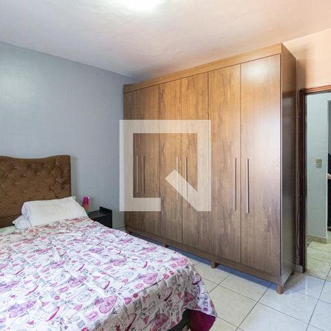 Casa à venda com 210m², 4 quartos e 1 vagaSuíte 2