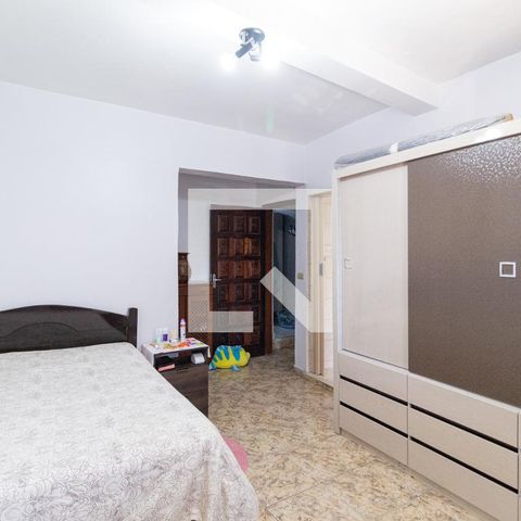 Casa à venda com 210m², 4 quartos e 1 vagaSuíte 1