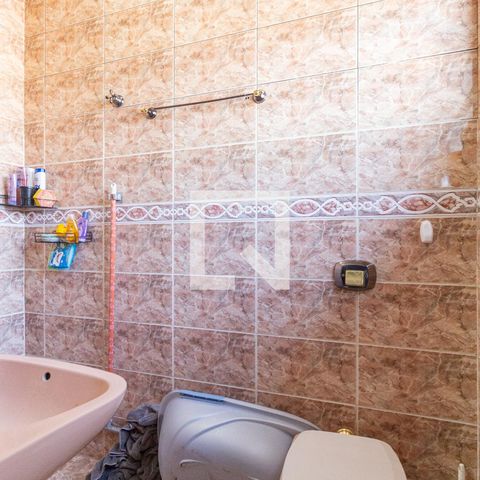 Casa à venda com 210m², 4 quartos e 1 vagaBanheiro da suíte 2