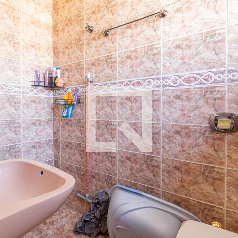 Casa à venda com 210m², 4 quartos e 1 vagaBanheiro da suíte 2