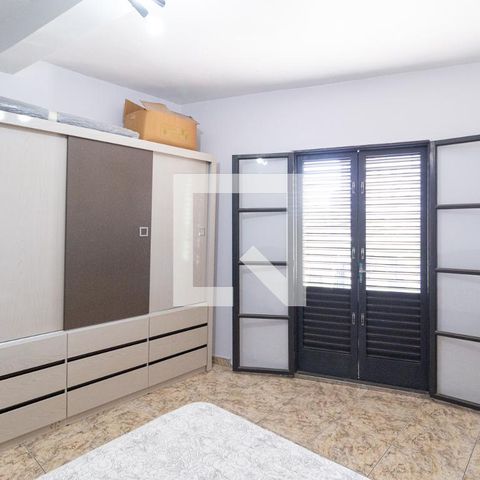 Casa à venda com 210m², 4 quartos e 1 vagaSuíte 1