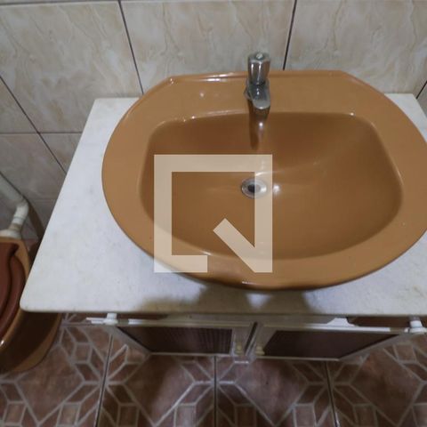 Casa à venda com 170m², 4 quartos e 2 vagasBanheiro 2