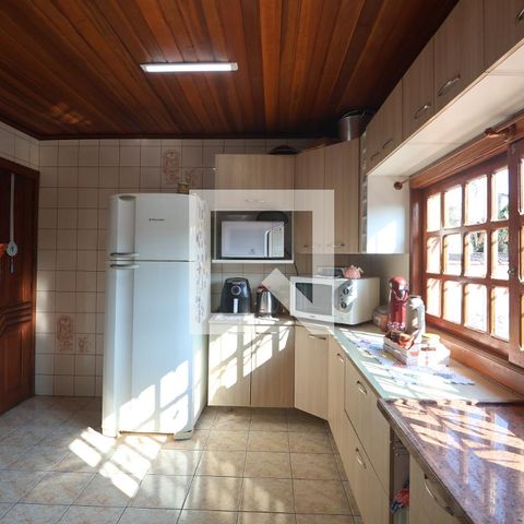 Casa à venda com 170m², 4 quartos e 2 vagasCozinha