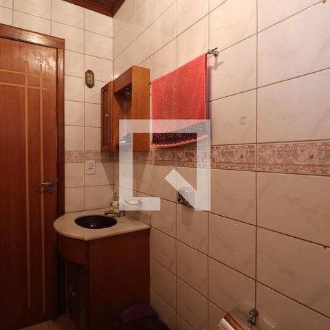 Casa à venda com 170m², 4 quartos e 2 vagasBanheiro 1