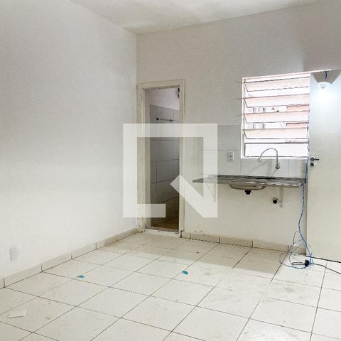 Studio à venda com 32m², 1 quarto e sem vaga Studio à venda com 32m², 1 quarto e sem vagaKitnet