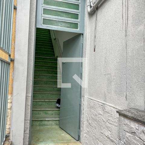 Studio à venda com 32m², 1 quarto e sem vaga Studio à venda com 32m², 1 quarto e sem vagaEntrada