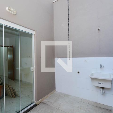 Apartamento à venda com 90m², 2 quartos e 1 vaga Apartamento à venda com 90m², 2 quartos e 1 vagaÁrea de Serviço