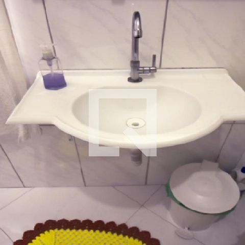 Casa à venda com 480m², 4 quartos e 2 vagas Casa à venda com 480m², 4 quartos e 2 vagasBanheiro da Suíte 1
