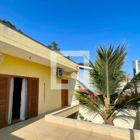 Casa à venda com 193m², 3 quartos e 3 vagasVaranda da Suíte
