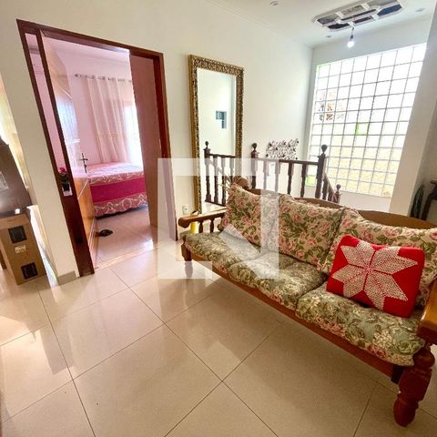 Casa à venda com 193m², 3 quartos e 3 vagasSala do andar superior