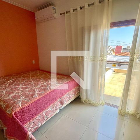 Casa à venda com 193m², 3 quartos e 3 vagasSuíte