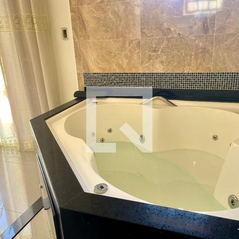 Casa à venda com 193m², 3 quartos e 3 vagasBanheiro da Suíte