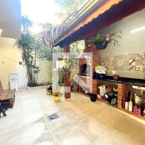Casa à venda com 193m², 3 quartos e 3 vagasQuintal/Churrasqueira