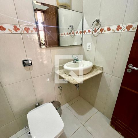 Casa à venda com 193m², 3 quartos e 3 vagasBanheiro Social 2 