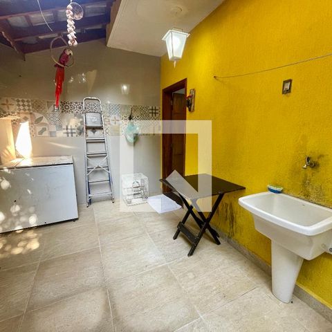 Casa à venda com 193m², 3 quartos e 3 vagasÁrea de Serviço