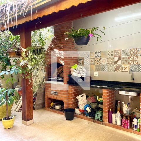 Casa à venda com 193m², 3 quartos e 3 vagasQuintal/Churrasqueira