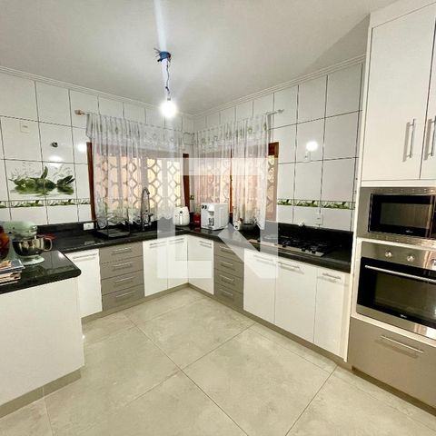 Casa à venda com 193m², 3 quartos e 3 vagasCozinha