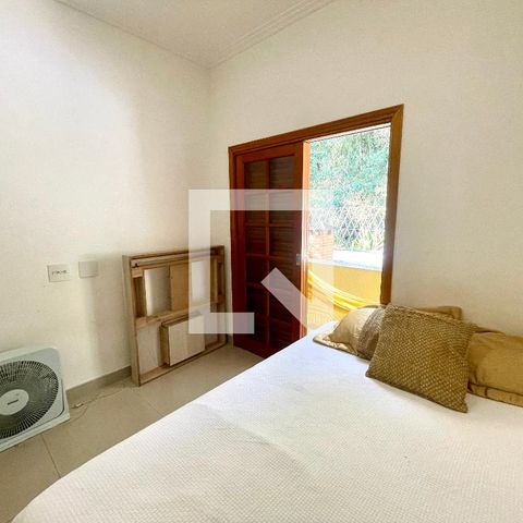 Casa à venda com 193m², 3 quartos e 3 vagasQuarto 2 