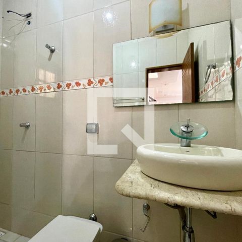 Casa à venda com 193m², 3 quartos e 3 vagasBanheiro Social 2 