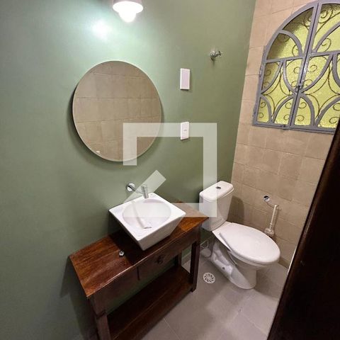 Casa para alugar com 200m², 5 quartos e 2 vagasLavabo