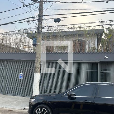 Casa para alugar com 200m², 5 quartos e 2 vagasFachada da casa