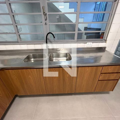 Casa para alugar com 200m², 5 quartos e 2 vagasCozinha