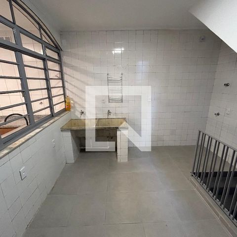 Casa para alugar com 200m², 5 quartos e 2 vagasLavanderia