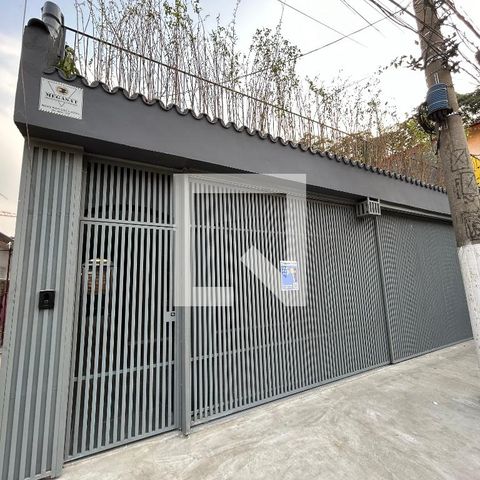 Casa para alugar com 200m², 5 quartos e 2 vagasFachada da casa