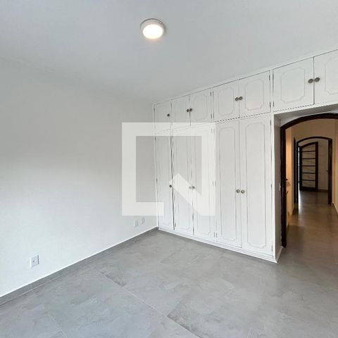 Casa para alugar com 200m², 5 quartos e 2 vagasQuarto 2