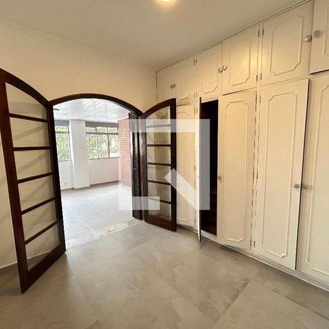 Casa para alugar com 200m², 5 quartos e 2 vagasSuíte 4