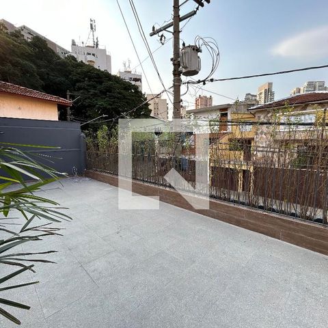 Casa para alugar com 200m², 5 quartos e 2 vagasVaranda do quartos frente