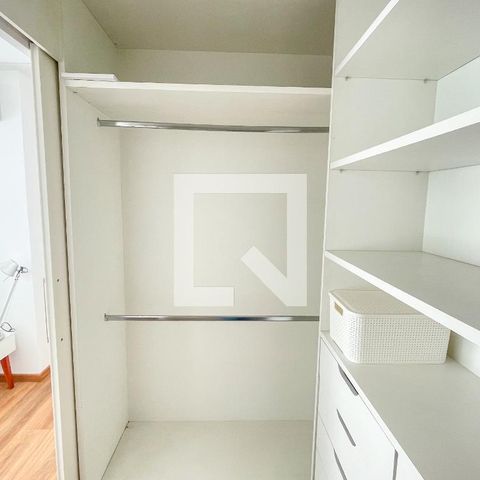 Apartamento para alugar com 184m², 2 quartos e 3 vagasCloset