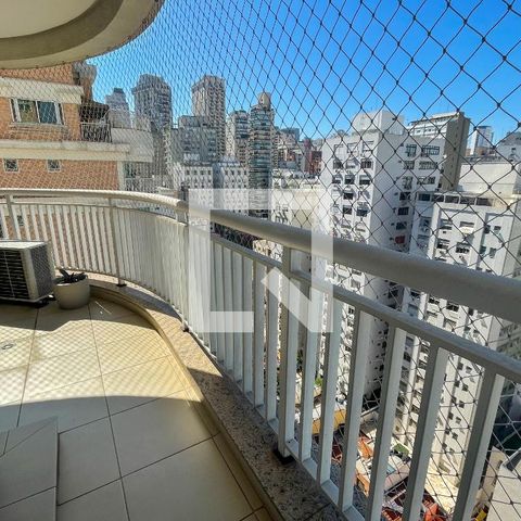 Apartamento para alugar com 184m², 2 quartos e 3 vagasVaranda