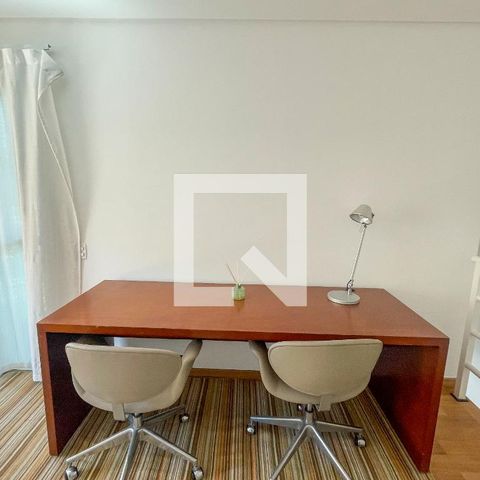 Apartamento para alugar com 184m², 2 quartos e 3 vagasEscritório