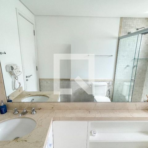 Apartamento para alugar com 184m², 2 quartos e 3 vagasBanheiro da Suíte 2