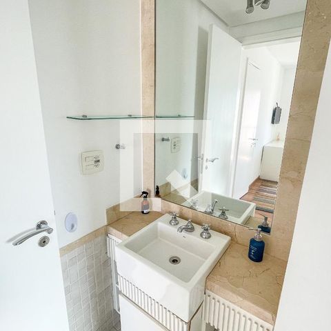Apartamento para alugar com 184m², 2 quartos e 3 vagasBanheiro da Suíte 1